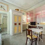 Centro Assoluto, Parcheggio - Museo Privato Lägenhet